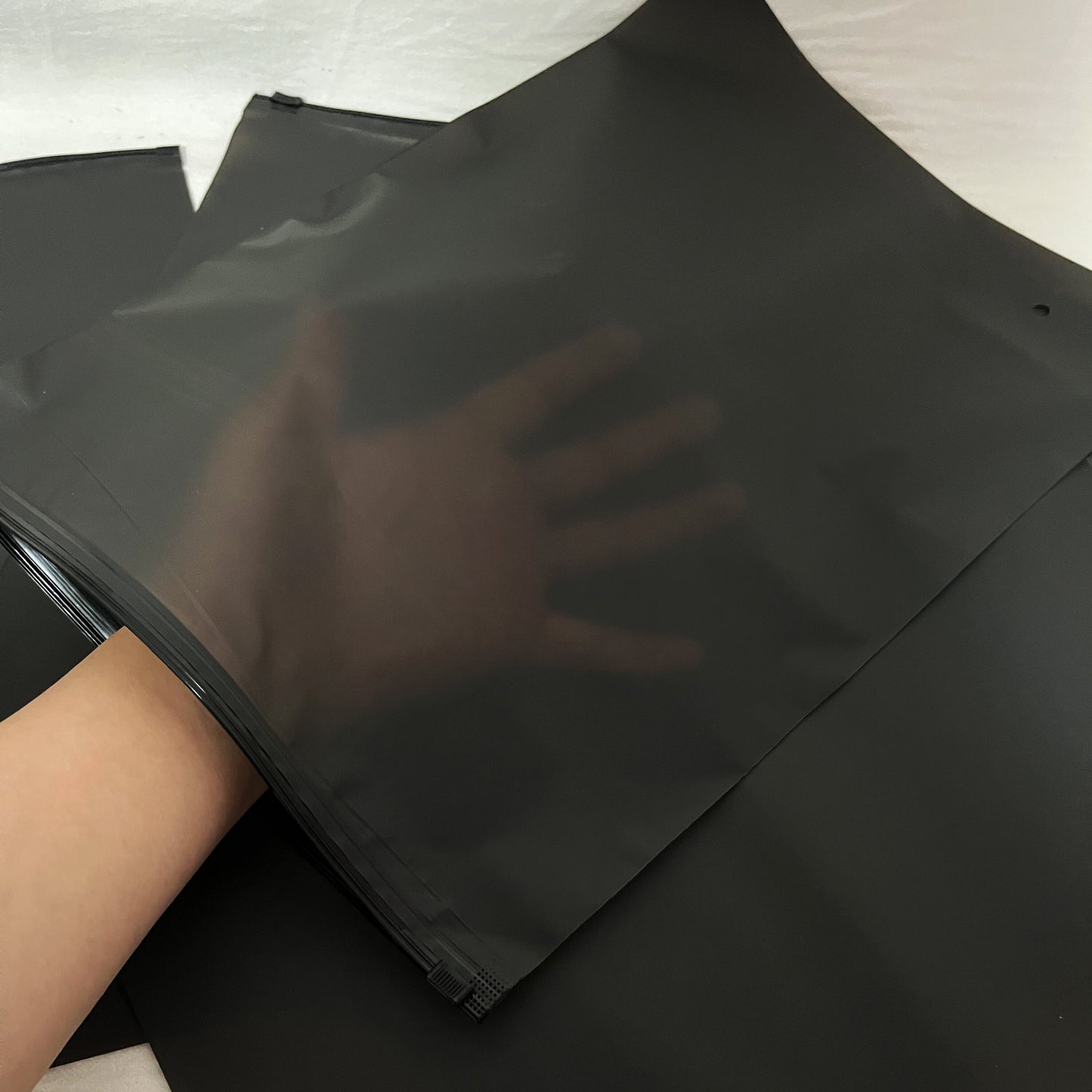 Custom Matte Black Frosted Zipper Bags Transparent Zip Lock Bags High Quality Plastic Bags Clothes Boutique Package Bag